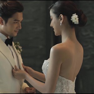 Step into a world of romance at Four Seasons Hotel Bangkok at Chao Phraya River, where timeless elegance meets unforgettable moments. | Four Seasons Hotel Bangkok