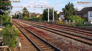 Sweet tractor lullaby🎶 🚜Colas Rail #Class37 37254 'Cardiff Canton' & 37612 on Network Rail test train duties this evening. Turn that volume up and enjoy🔊 ℹ️ 1Q96 Ripple Lane West S.S. to Ferme Park Recp. 🎦 #Barking 📅 20/06/23 The Class 37 Locomotive Group The Growler Group | Railcam