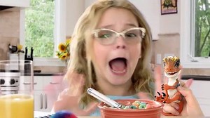 Møt de farlige #Fingerlings Untamed dinosaurene! 練練 De er ville og uforutsigbare - og kun de modigste barna har det som trengs for å lære opp disse dyrene !  Legg en under juletreet i år: goo.gl/PEkZZ3 | Lekekassen | Facebook