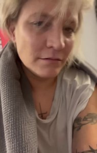 Sono una PAPPAMOLLA 😅💪🏼 ••• #laurabono #scusateilritardotour #news #date #workout #vamos | Laura Bono