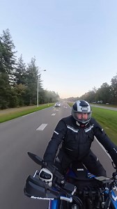 295K views · 1K reactions | Police behind me, I dont need another ticket… #new #cops #virals #fyp #dashcam #bodycam #police #highway #karma #crime #karen | Flavors At The Split 2/20 -FATS 2/20 | Facebook