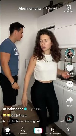 Tibo et Juju se claquent les fesses