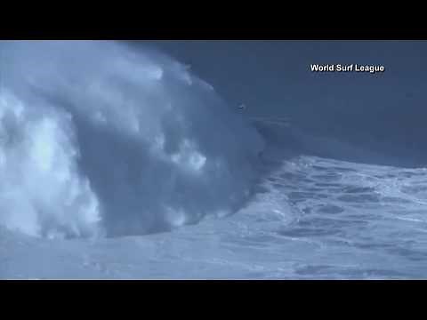 80-foot wave in Portugal gives Brazilian surfer world record
