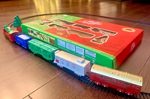 Festive Express Deluxe Christmas train set-battery powered with tracks Large Set | eBay UK