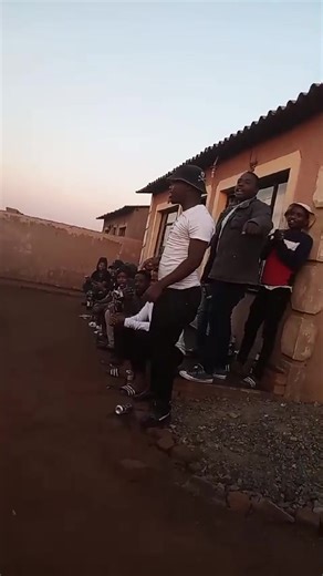 Insizwa zangakithi eShobalenyathi zifikile endlini zizongibona. Ngiyabonga kakhulu ngothando | Dr.Khangelani DSD ISILO Somaskandi Mhlongo.