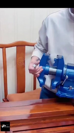 #benchclamp #clamp #vice #tools #fbreelsfypシ゚viralfbreelsfypシ゚viral #fypシ゚viralシfypシ゚ #reelsvideoシ #reelsviralシ #shortsreels #reelsfbシ #reelsfypシ #reelstrending #reoreels #ideatimes | Reo reels