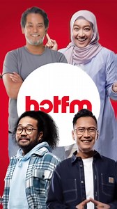 22K views · 445 reactions | Battle pantun paling kelaut dalam sejarah !! Yang pelakon baru tu a.k.a Chief @khairykj lek lek je berpantun tapi yang pelakon lama tu @bellngasriofficial dah macam bercerita dah gaya nya gaissss 藍!! Yang penting awas ehhhh, Chief nak aim ABP tau nanti! Aderrrr!! #HotFM #hotfmnomborsatu #BekpesHot #KJKiniDiBekpesHot #bellngasri | Hot FM | Facebook