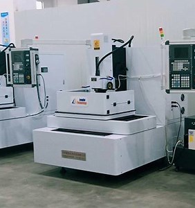 [Hot Item] Heavy-Duty CNC Punching Machine for Steel Plate Fabrication