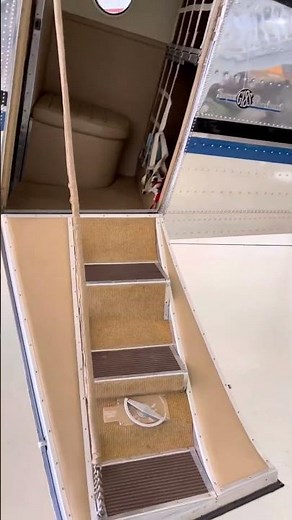 Beech Bee Model 18 WS AIR MUSEUM