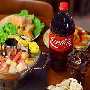 Craving that pot of hot and steamy steamboat? Relish the savoury taste of your favourite steamboat ingredients with a fizzy, refreshing glass of ice-cold Coke to give it that extra punch this CNY! P.S. if it’s a spicy steamboat, you’ll get even more of a kick! What are you having in your steamboat this year? #IrresistibleCNYDelights #CNYSteamboatwithCoke | Coca-Cola