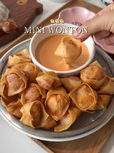 Crispy Dumplings with Kewpie Thousand Island Dressing
