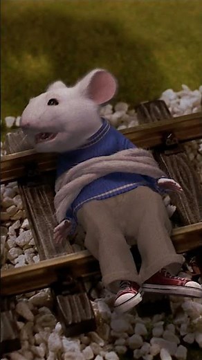 Playing on the Tracks | Stuart Little (Michael J. Fox, Jonathan Lipnicki)