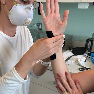 KT Tape for the Win!🏆 Patient w/TFCC (triangular fibrocartilage complex) a.k.a. ulnar sided wrist pain due to a fall. Using wrist pisiform boost and ladder techniques to add more stability and support in the wrist joint so they can perform tasks at home with less pain.👍🏻🏡 #kttape #feelbetter #home #novahandtherapy | NOVA Hand Therapy Center