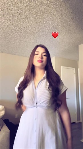 Selena Martinez (@selenamartinez223)’s videos with princesa by jay roxxx and mc magic - jay roxxx