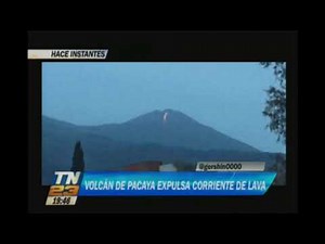 Volcán de Pacaya expulsa corriente de lava