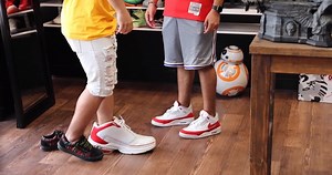 9.9K views | Selling Hypebeasts Fake Yeezys  -Credits:LegitTim | Free Software Downloads | Facebook