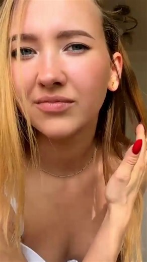 RT @LiveJasmin: One look won’t be enough. VeniceMidden https://t.co/pv1QVf98dq