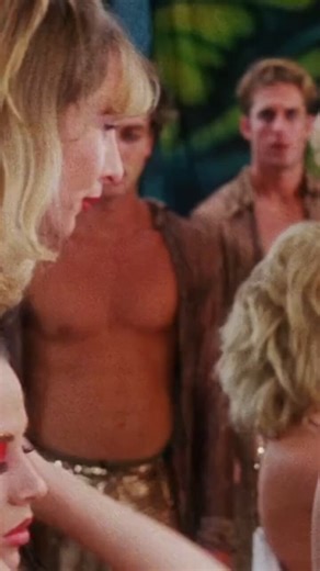From a box office disaster to a queer cult classic that saved MGM from bankruptcy via home video. Showgirls is the ultimate "main character energy" success story. Verhoeven won.🎬🎥 Showgirls (1995) ❤️🔥