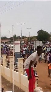 2.2K views · 38 reactions | Manifestation devant la base militaire française aujourd’hui à Niamey. | Ca Derange | Facebook