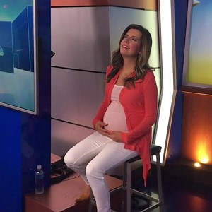 Nina Mehlhaf rocked the KGW-TV Sunrise shift for the last three days while Ashley Korslien is off. We may need to re-think this whole standing thing. 😉 Nina-- enjoy your next couple d | Brenda Braxton