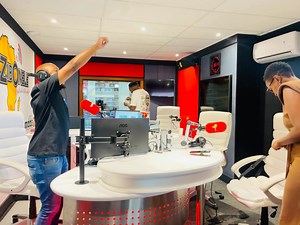 2.3K views · 80 reactions | #ISIPHITHIPHITHI no Dukx|MyZuzu| Apostle Shiyani #ZiboneleFM #SilaphoUkhoyo #uphithizela nathi Uphi :98.2 :DSTV Ch 841 ☎️:021 361 7109 WhatsApp:076 5515 915 | Zibonele FM 98.2 | Facebook