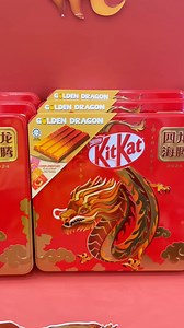 Kit Kat orange 🍊 lain dari yang lain bagi yang inginkan rasa kelainan coklat bergabung perisa limau! Warna Kit Kat edisi kali ni juga sangat menarik. Bole dapatkan di pasaraya terdekat anda! #majalahrasa #rasashare #kitkatmalaysia #kitkatorange | Rasa