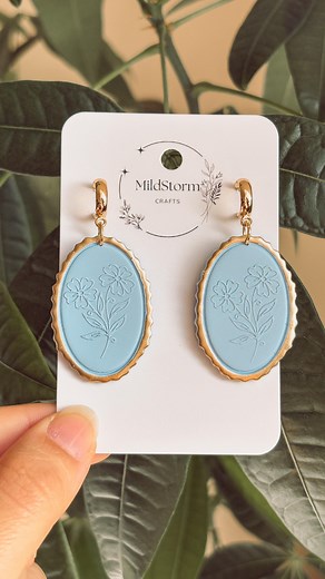 Starte einen Aufruf, dass bald „Farben mischen“ als Sporteinheit auf den Fitnessuhren getracked werden kann 😂 #polymerclayearrings #leichteohrringe #handgemachterschmuck #claycreationsforyou #farbenmischen | MildStorm