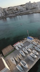 L'huile de mazout Manta5 est une : vidéo de stock (100 % libre de droit) 3526762301 | Shutterstock