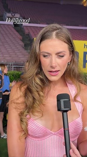 #PerryMattfeld Says #GlenPowell Kept Her Laughing Dressed as #ChadPowers #shorts