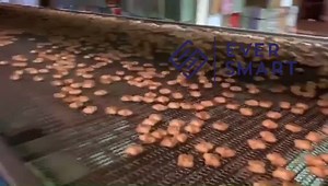 EverSmart hello panda cream biscuit ••••••••••••••••••••••••••••••••• If you have hard or soft biscuit making machine and rotary cutter, can make such hello panda biscuits with limited revise by the lowest cost. •••••••••••••••••••••••••••••• #hellopanda #hellopandacookies #galletasanimadas #pocky fresa #dulcesjaponesespocky #pijamapandamexico #meijihellopanda #meijicookies #pandacookies #pandachocolate #pandasnacks #mejipandacookies #hellopandachocolate #chocolatefilledpandacookies #japanesepan