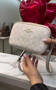 2.1K views · 15 shares | အရမ်းလှတာလေး USA Preorder လေးရပါမယ်ရှင့်﫶 | Royal SHA USA Store | Facebook