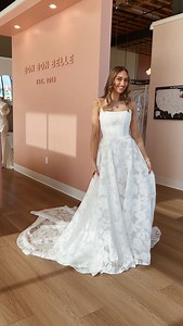 5K views · 266 reactions | For the cottagecore bride  Cara is for...