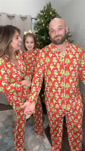 Family matching pajamas from Posh Peanuts! Nothing better than Grinch Pajamas! Just ask Ava!!! ❤️ https://liketk.it/4Y9iK #matchingpajamas #christmaspajamas #FamilyPajamas | Janie and Dave