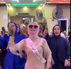 Muhafazakar bekarlığa veda partisi furyası hız kesmeden devam ediyor. | KilisTv