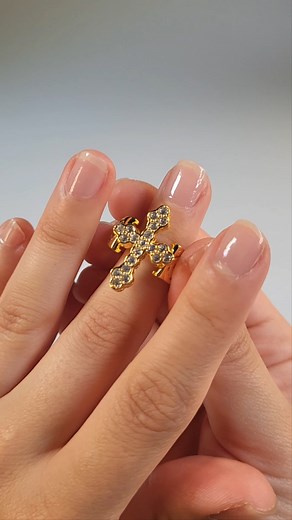 1.1K views · 11 reactions | Discover divine elegance with this Zircon Silver Cross Ring by Dallas Prince Designs.  https://tinyurl.com/ytyw7wyk #cross #ring #dallasprince #zircon #jewellery #divine | Juwelo en | Facebook