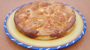 Rețete de toamnă. Cum prepari plăcintă cu varză călită și aluat fraged