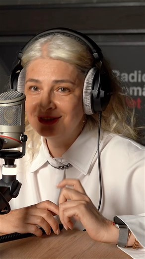 Valentina Vesler, Director de Comunicare și PR la Valvis Holding, a vorbit despre reguli de comunicare eficientă, construirea identității unui brand mare și strategia de comunicare a AQUA Carpatica. 📌 Urmărește podcastul integral pe YouTube – Radio3Net TV! ••• #valentinavesler #aquacarpatica #comunicare #brandidentity #radio3net #interviu #radio3nettv | Radio3Net "Florian Pittis"