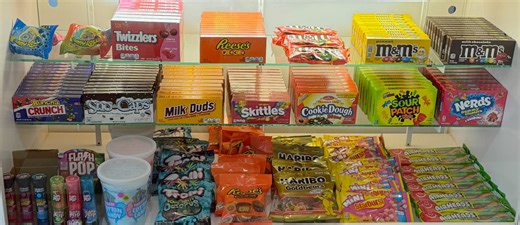 Did you know we have a full concession stand! Hot food, ice cream, Coca-Cola, Dippin Dots, candy, and OF COURSE popcorn!! 🍿 | Voy 61 Drive In Theatre