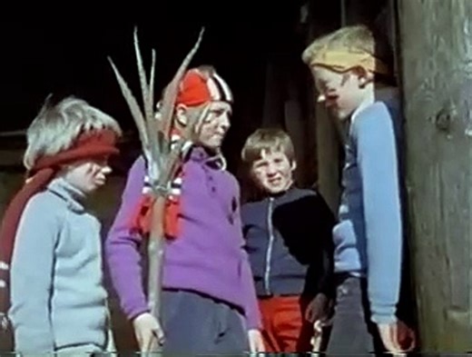 Public Information film - Apaches (1977)