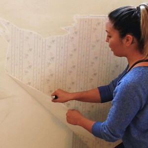 Get rid of old wallpaper without using strange chemicals with this 2-ingredient solution! Sound on for satisfying paper peeling sounds 🔈 Follow this up with our How To Paint A Room 101 video: https://youtu.be/8xhi85pykFo | Tasty Home