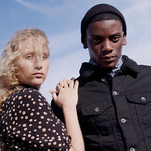 Wir sehen uns am Meer. #denim ⌦ http://bit.ly/Denim_2019_für_Sie ⌦ http://bit.ly/Denim_2019_für_Ihn | Reserved