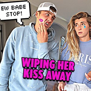 WIPING HER KISS AWAY *PRANK* | Jatie Vlogs