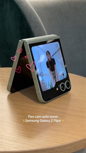 4.3K views · 27 reactions | Zoom in, zoom out! Testing out the #Samsung Galaxy Z Flip6 flex cam feature Pre-order yours now at Electroworld! Follow us for more!  #ElectroworldPH #reels #viralreels #GalaxyZFlip6 | Electroworld-Philippines | Facebook