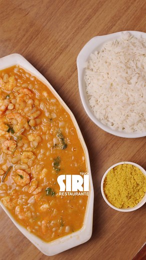 A nossa feijoada de camarão é um verdadeiro sucesso! Feita com camarão refogado com feijão branco, arroz branco e farofa com dendê e molho camarão do siri. 🦐 Que tal deixar a sua sexta ainda melhor? Peça agora mesmo pelo delivery (Link na BIO) ou venha nos visitar. 🦀 Siri Tijuca 🦀 ☎️(21) 2208-6165 📱(21) 98787-1549 🛵 Acesse o link da bio e faça seu pedido #SiriTijuca #BoraProSiri #Drinks #FeijoadadeCamarão #RiodeJaneiro | Siri Tijuca