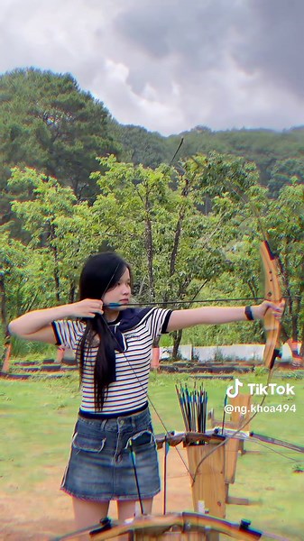 [ 𝐎𝐩𝐞𝐧𝐢𝐧𝐠] VboX Achery - Trải nghiệm sân cung ngoài trời chỉ cách trung tâm Đà Lạt chỉ vài phút đi xe 🎯 🎊 VboX Achery sân bắn cung chuyên nghiệp, sẵn sàng cùng bạn bứt phá giới hạn và chinh phục mục tiêu! 👉 Sân bắn chuẩn, không gian rộng rãi. 👉 Vị trí ngoài trời, toạ lạc gần trung tâm Đà Lạt, dễ dàng di chuyển. 👉 Cơ sở vật chất hiện đại, phù hợp cho cả người mới và xạ thủ lành nghề. 👉 Đội ngũ huấn luyện viên hướng dẫn tận tình, giúp bạn làm chủ cuộc chơi ngay từ lần đầu tiên. 🌲 Vbo