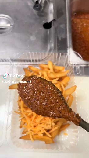 🌟TGI Fry-day! 🤔Or is it Fry-yay? 🤣 Either way, enjoy your favorite fries with Custard Stand Hot Dog Chili and your other fave toppings! 🛒 📍Stores near you (in meat department): CustardStand.com/stores 🏠 📦 Doorstep delivery: CustardStand.com/shop #CustardStandChili #FryDay #FryYay #Fries | Custard Stand Chili