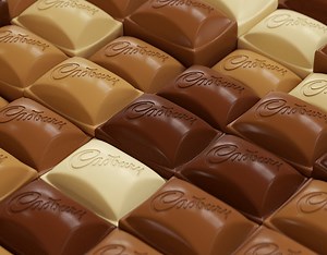 Cadbury - Unity Bar - Nicolás Toro