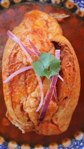 Tortas Ahogadas (or Drowned Sandwiches) are messy, yummy, and TOTALLY AMAZING! 😍 Bread stuffed with pork then drenched in a spicy sauce 🌶️ It’s mouthwateringly delicious 😋 Recipe @mamamaggieskitchen https://inmamamaggieskitchen.com/drowned-sandwiches-tortas-ahogadas/ #tortasahogadas #tortaahogada #mexicanfood #mexicanfoodporn #mamamaggieskitchen #mexicantortas #mexicansandwich #mexicanrecipes #mexicansandwich | Mama Maggie's Kitchen