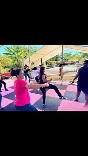 Ti action Kom Dab o Camp Via La Boxe pr accompagner notre Stagiaire Elodie ki voulai faire du Sport en honneur 2 cet bel « Journée Mondiale de la lutte contre la violence faite aux Femmes » ❤️🙏 MERCi Enkor é kom tjrs mami Germaine Papou , Marvin Papou Miguel Telo Jeremy Lebihan Jean Perianagome Vinguetama , Johnny Fedor Graziella Gabel Ivoula , Lora, Le Mari d’Elodie ., é Surtou Miah Relaxation pr les Superbes Massages offertes a Ts ❤️🙏 | Papou Pascal