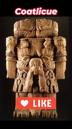 🗿 Coatlicue: La diosa madre de la vida y la muerte 🌎☠️ La escultura de Coatlicue, una de las deidades más impactantes de la cosmovisión mexica, representa la dualidad de la vida y la muerte, el ciclo eterno de la existencia. Su nombre significa “La de la falda de serpientes”, y su imponente figura simboliza el poder creador y destructor de la naturaleza. 🔹 Descripción impresionante: Tallada en basalto, la escultura mide 2.52 metros de altura y está adornada con elementos que reflejan la cosmo